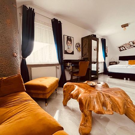 Hotel Karthaeuser Hof Floersheim am Main Ngoại thất bức ảnh