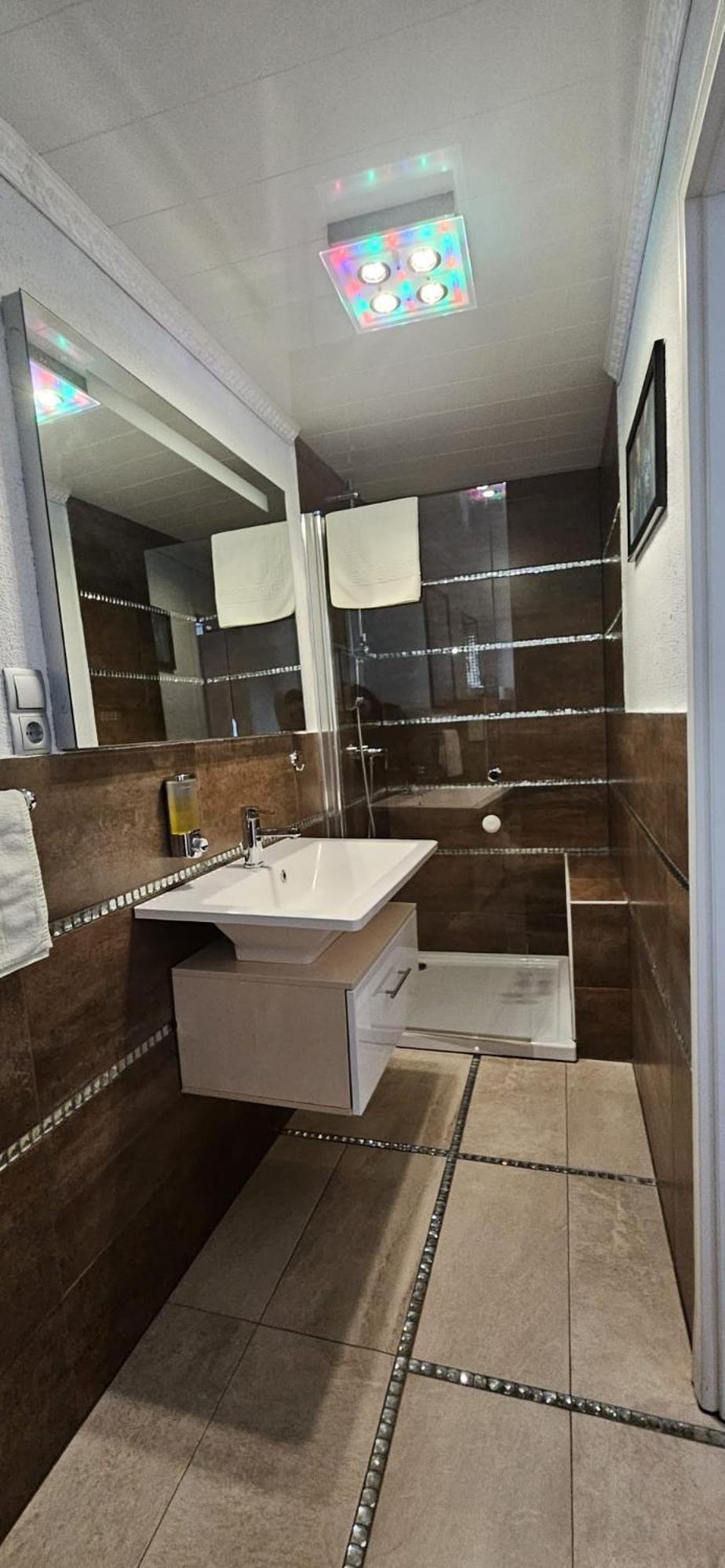 Hotel Karthaeuser Hof Floersheim am Main Ngoại thất bức ảnh